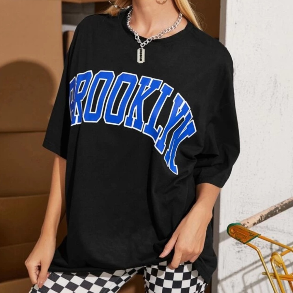 Oversized tee